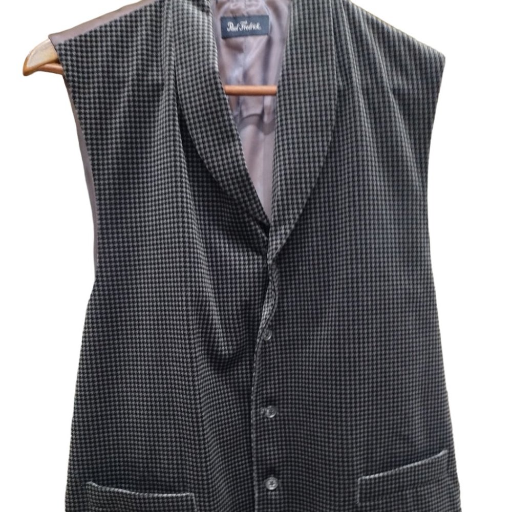Men's Vest, Paul Fredrick, Large, 5 Button.